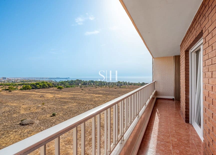 Penthouse for sale in Punta Prima, Orihuela, Alicante