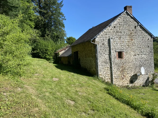 Pretty Renovated Farmhouse with Countryside Views photo 4
