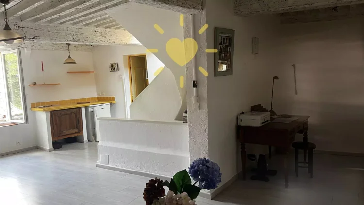 Claviers: a Beautiful, Restored Village House with a Terrace photo 5