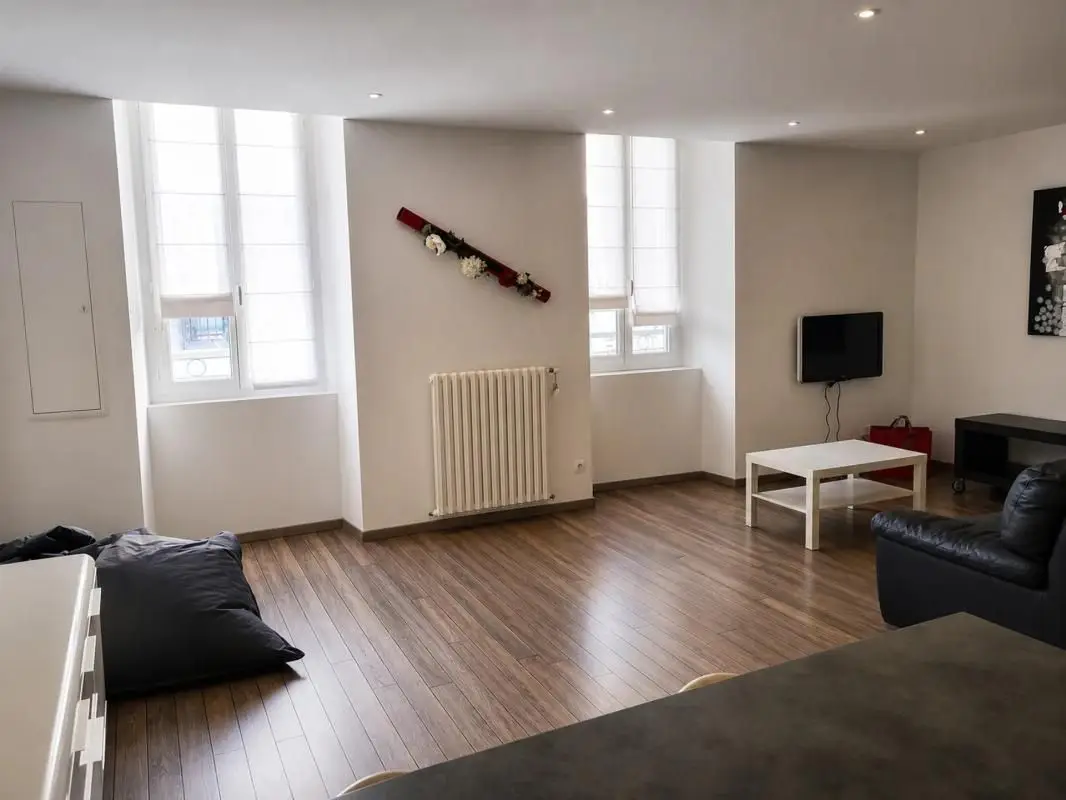 Apartment for sale in Lourdes — 2 bedrooms, 46 m² photo 3