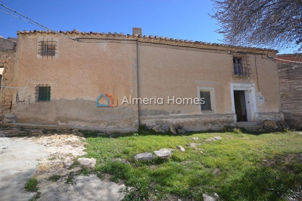 Finca/Country House for sale in Oria, Almería