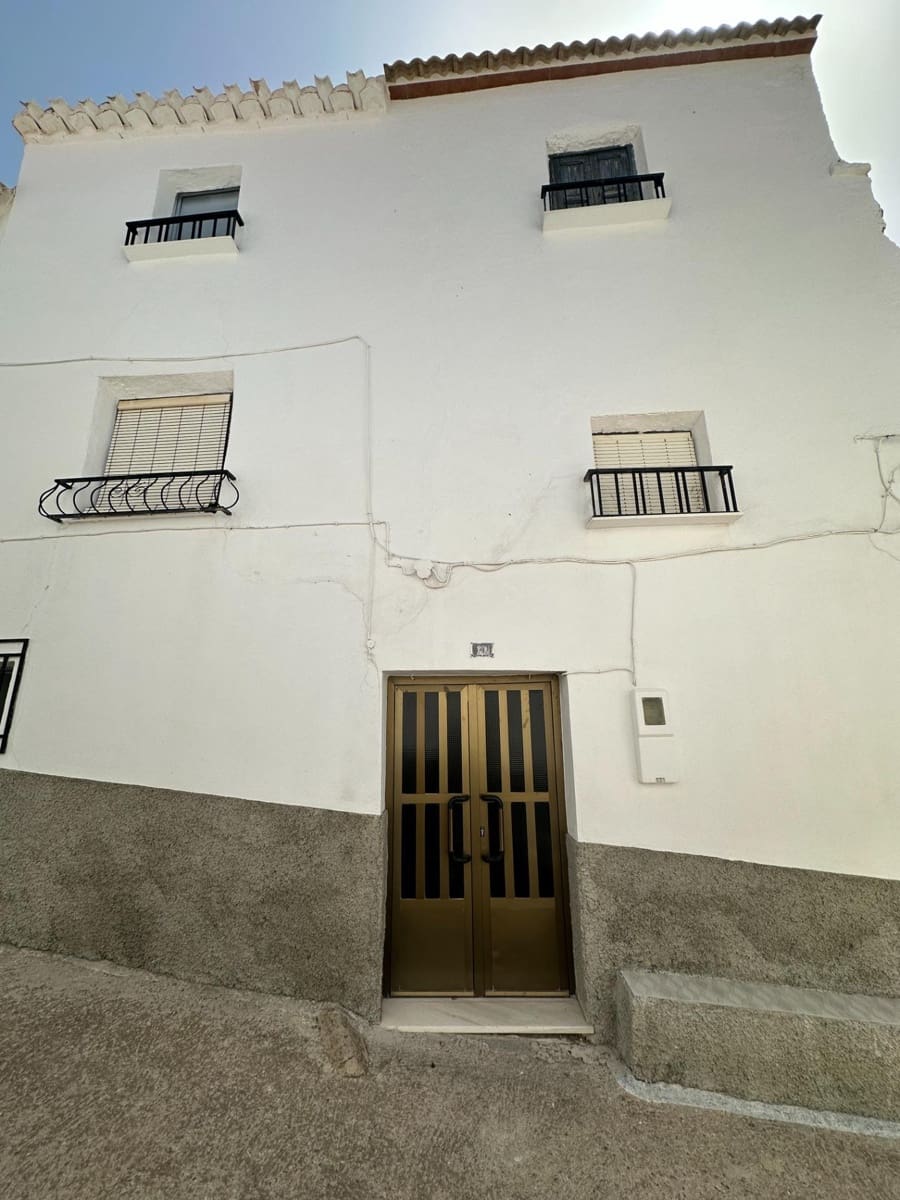 Townhouse for sale in Somontín, Almería