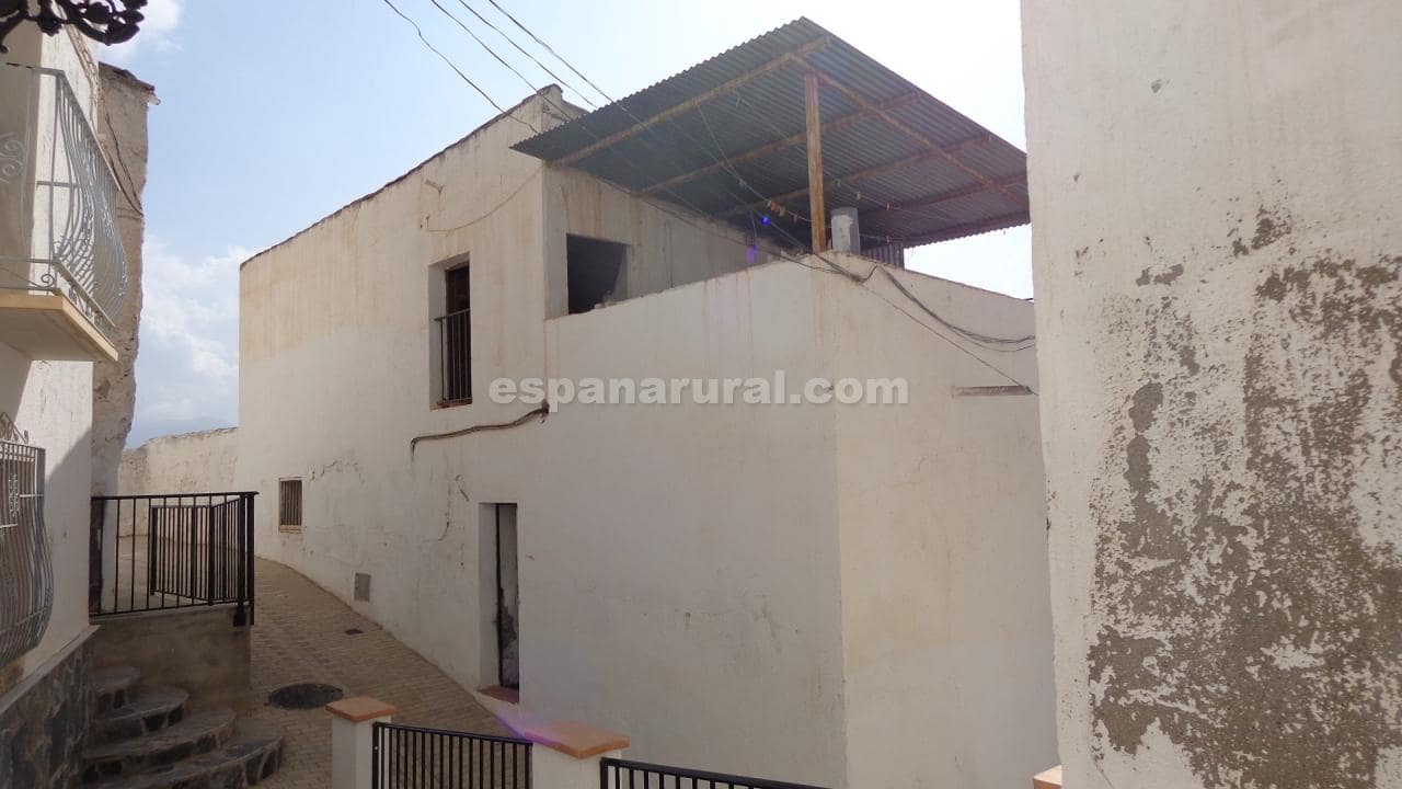 Townhouse for sale in Urrácal, Almería