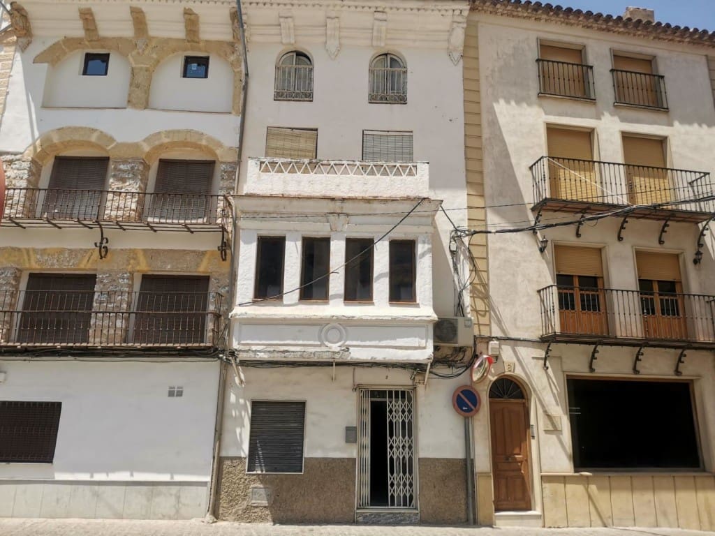 Townhouse for sale in Martos, Jaén