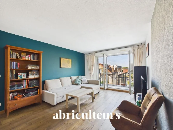 Argenteuil, 3-Room Apartment - 2 Bedrooms, Southwest-Facing Balcony and Parking, on the Top Floor of a Secure Residence photo 4