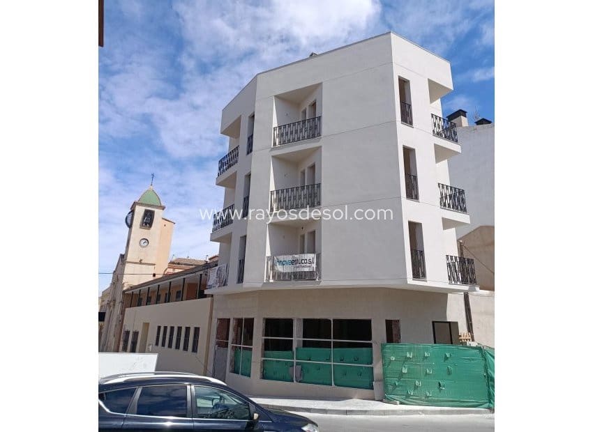 Apartment for sale in Bigastro, Alicante photo 2