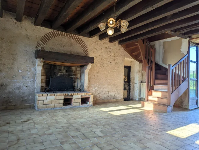 Characterful Cottage, Located in the Heart of the Vienne photo 3