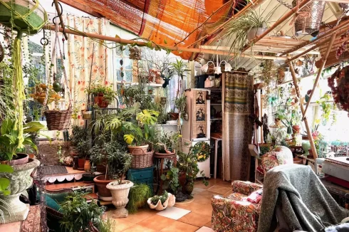 Small, Habitable Pyrenean House photo 3