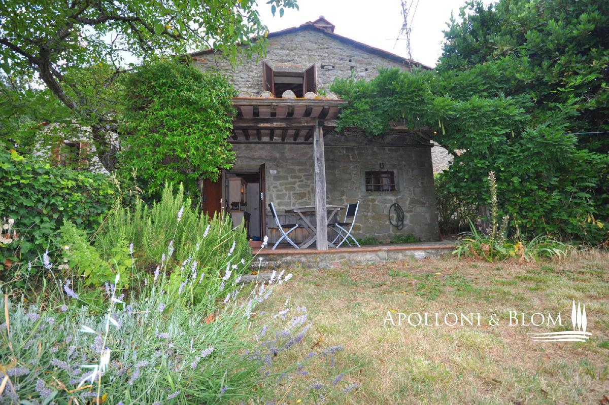 2 bedrooms farmhouse, 120 m² Cortona, Arezzo (province)