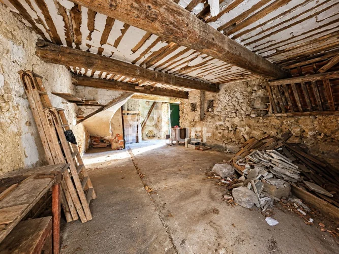 Village House with Exterior, Private Parking and Stable #High Potential photo 5