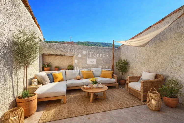 Aups – Village House with Garage and Rooftop Terrace – High Potential