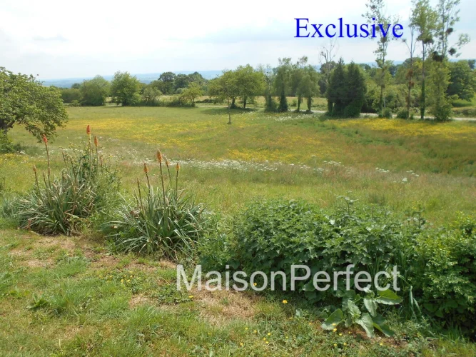 Ideal Equestrian or Smallholding. 4 + Bedroom Very Comfortable Family Home. Believed to have been Constructed in 1870.… photo 2