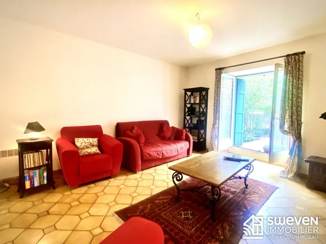 Charming House with Garden, Garage, Cellar and Veranda photo 5