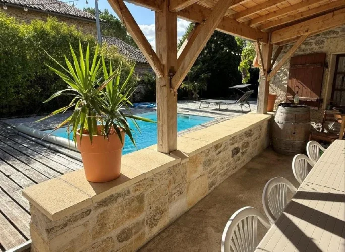 4 Bed House for Sale in Sauzé-Vaussais photo 4