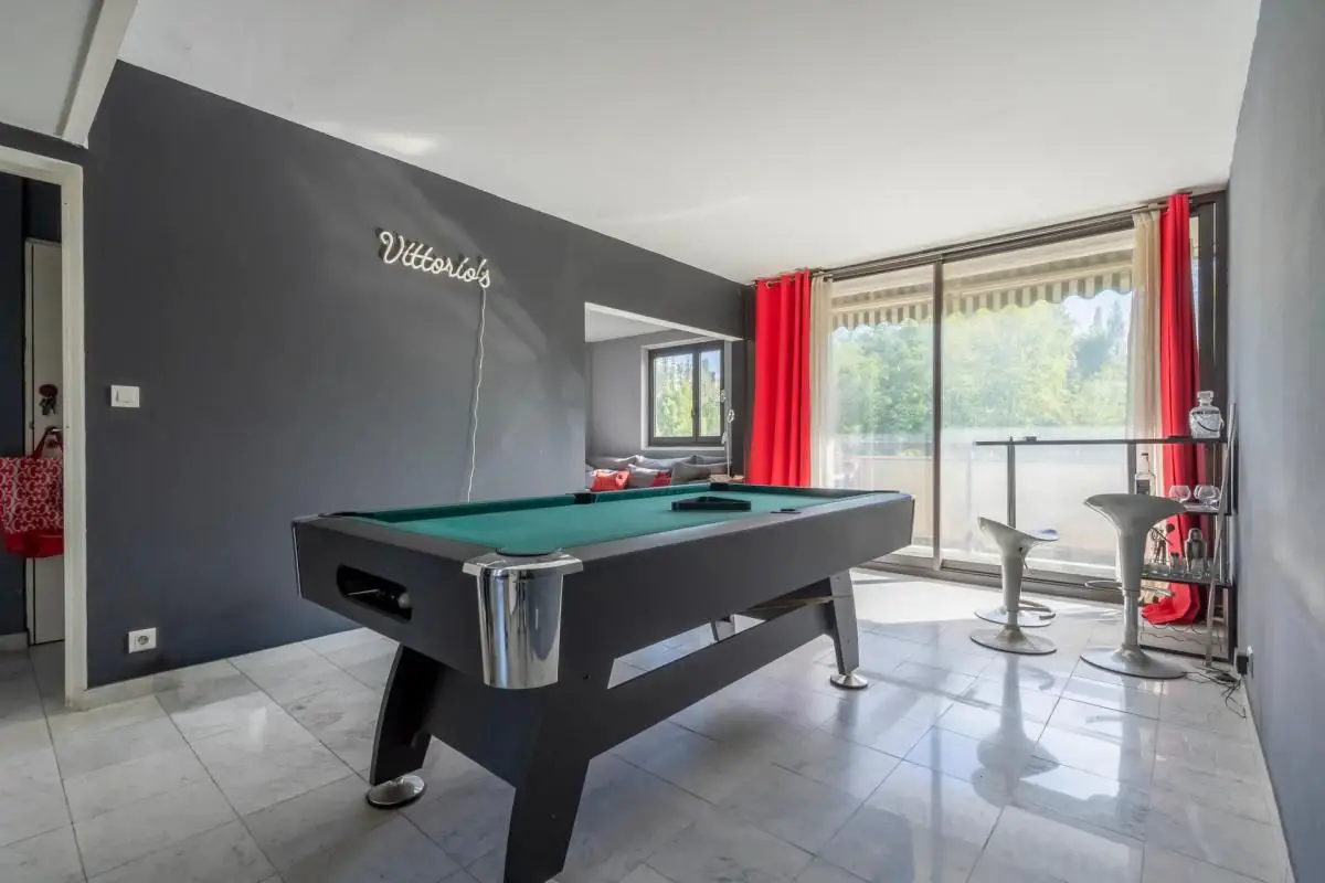 Apartment for sale in Clichy-sous-Bois — 3 bedrooms, 90 m²