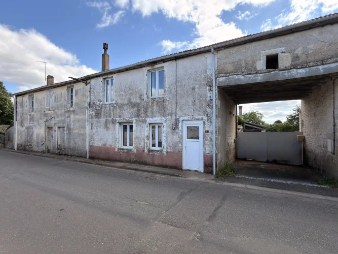 Two Properties for the Price of One – Great Investment Opportunity with Outbuildings and Large Garden