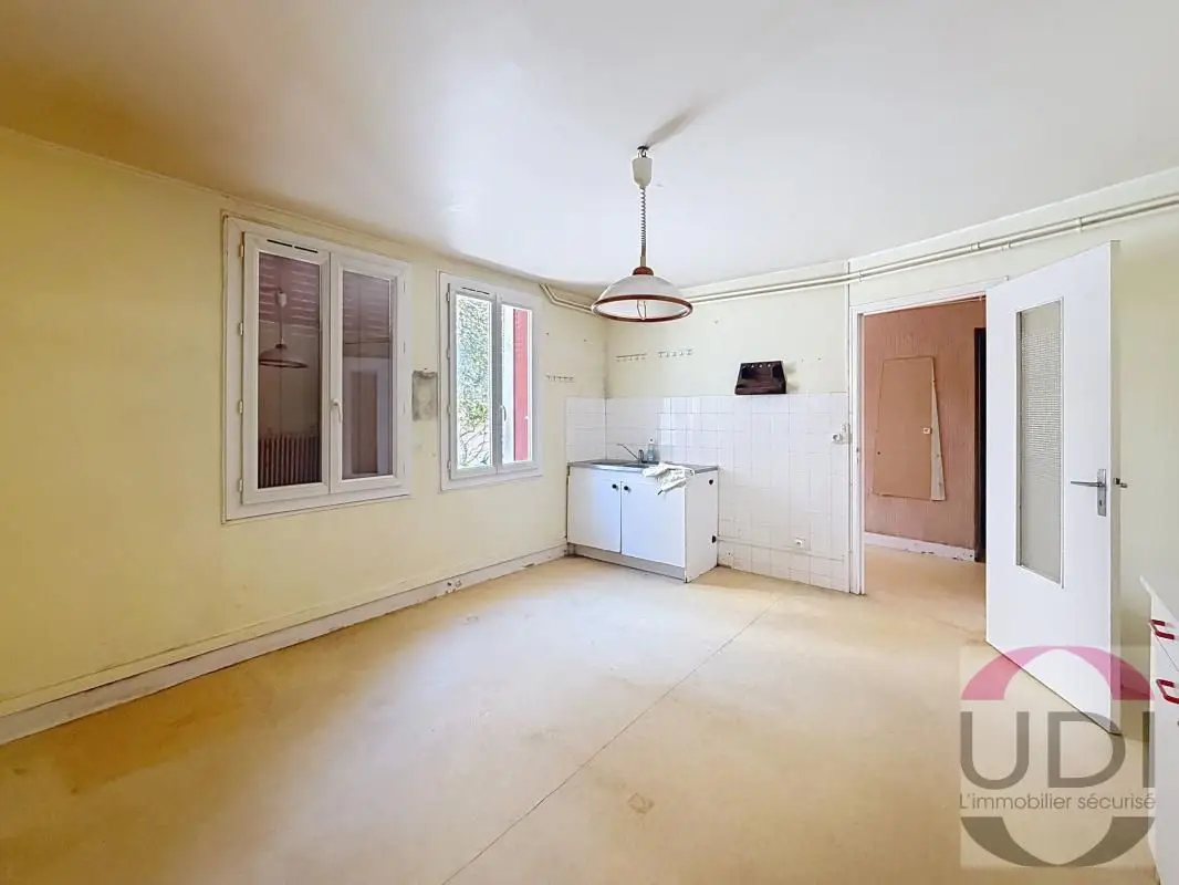 House for sale in Bénévent-l'Abbaye — 3 bedrooms, 93 m² photo 3