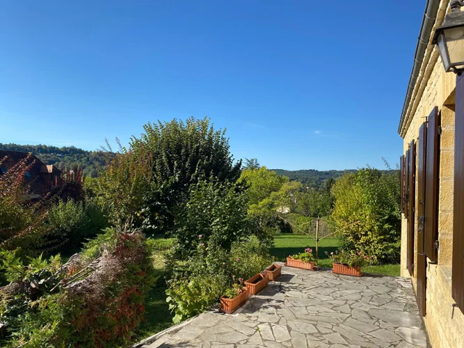 Charming Périgourdine with a Beautiful View