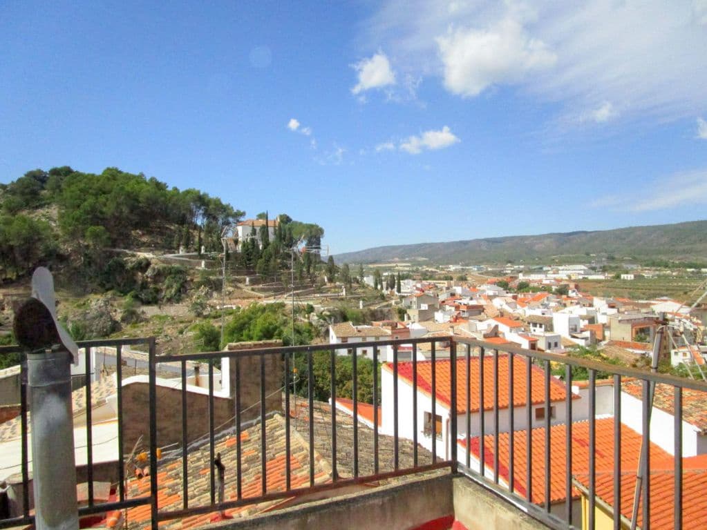 Townhouse for sale in Moixent, Valencia