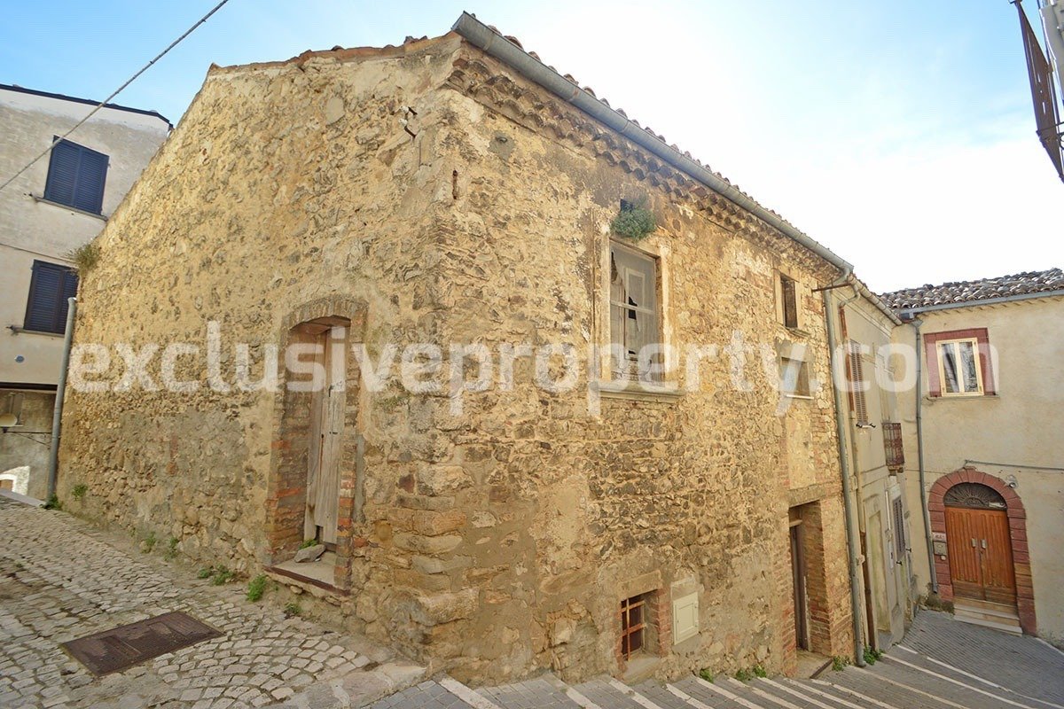 3 bedrooms house, 150 m² Carunchio, Chieti (province) photo 3
