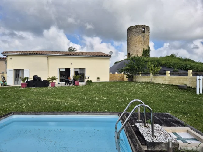 Stone House of 152 m² on a Plot of 879 m² photo 2