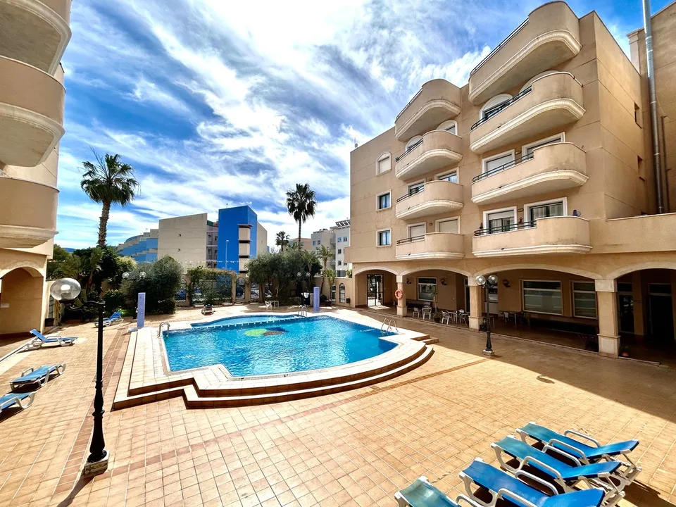 Homes Overseas photo 2