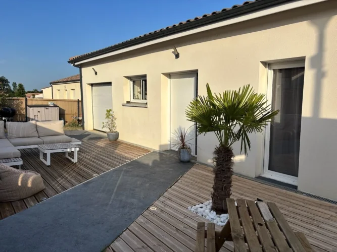 House for Sale in Cavignac