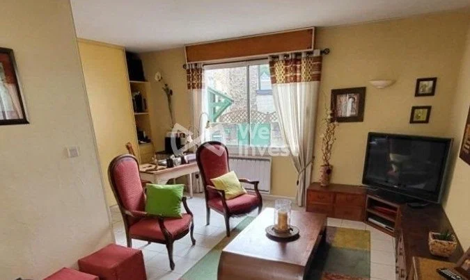 Townhouse with Commercial Premises photo 2