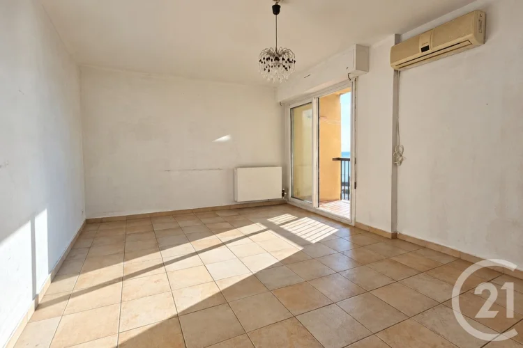 Bastia Montesoro T3 on the 8th Floor with Elevator, Sea and Mountain Views, Terrace, Cellar and Parking photo 3