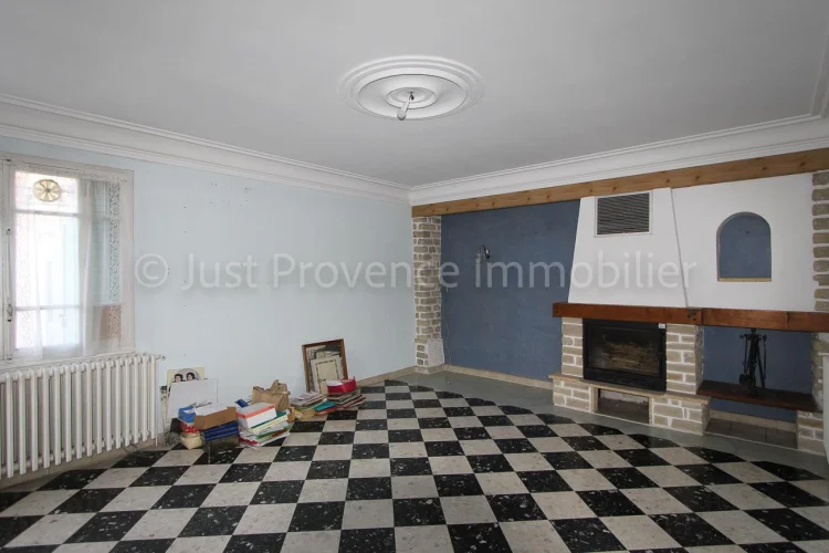 Maison Caromb with Garage on 330 m² of Land - 6 Rooms photo 5