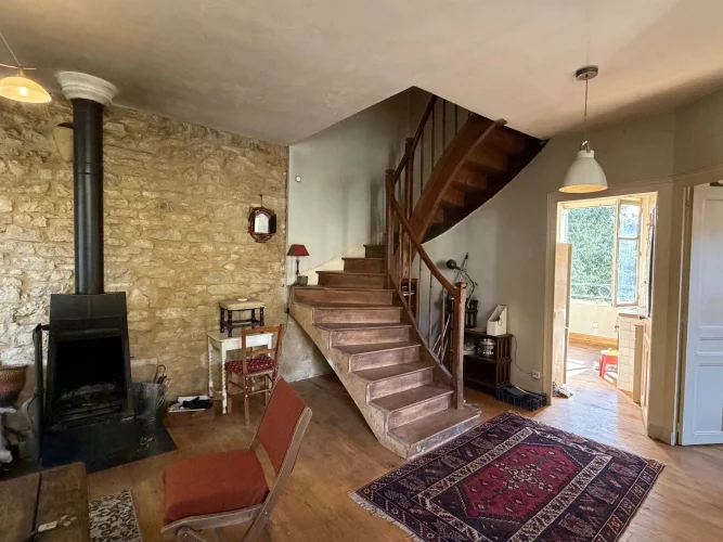 Village House with Garden and Renovation Potential in Daglan photo 3