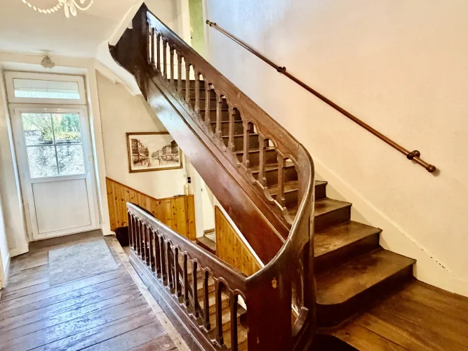 Large and Flexible Townhouse in the Centre of this Lively Town photo 5