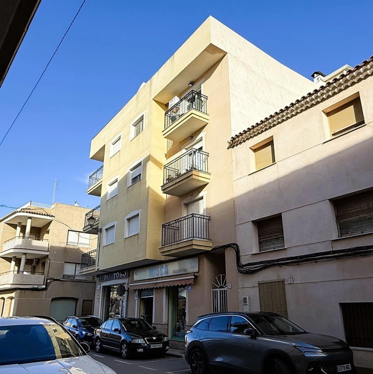 Apartment for sale in Pinoso, Alicante