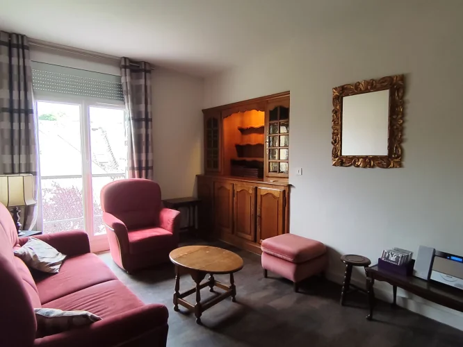 Superb 72M2 3-Bedroom Apartment, Completely Renovated with Tasteousness photo 2