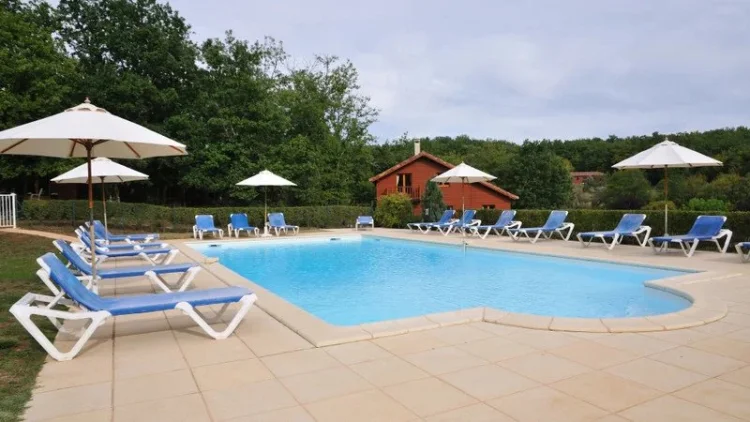 3 Bed Chalet on Golf Course Near Souillac photo 2