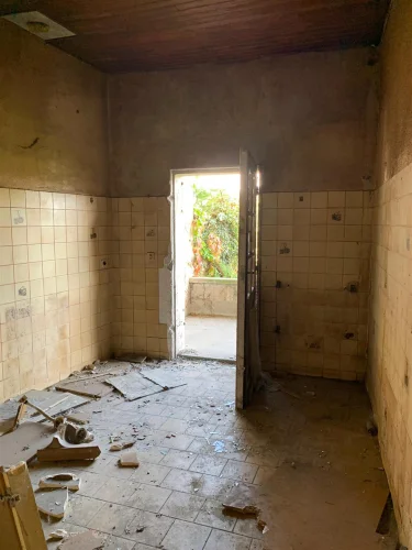 Stone House of 125 m² to Renovate with Garden on a Plot of 1060 m² photo 4