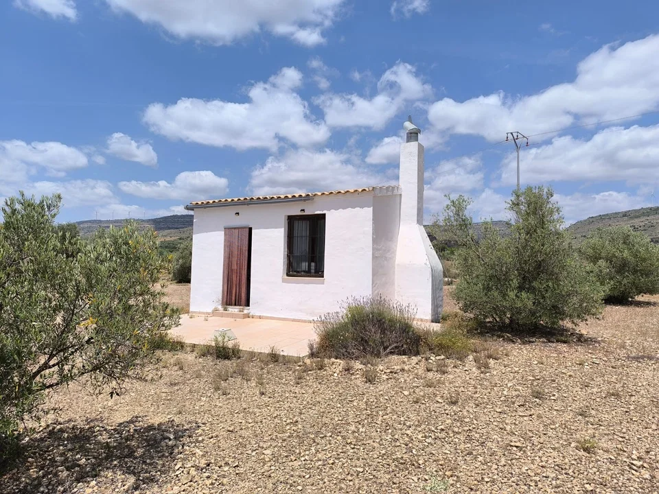 Country house in Caudete, Albacete province