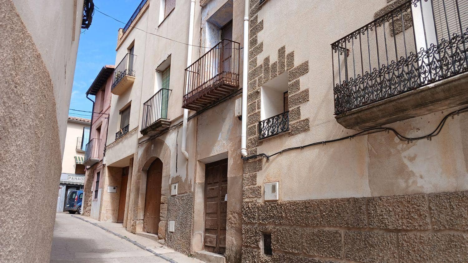 Townhouse for sale in La Codoñera, Teruel