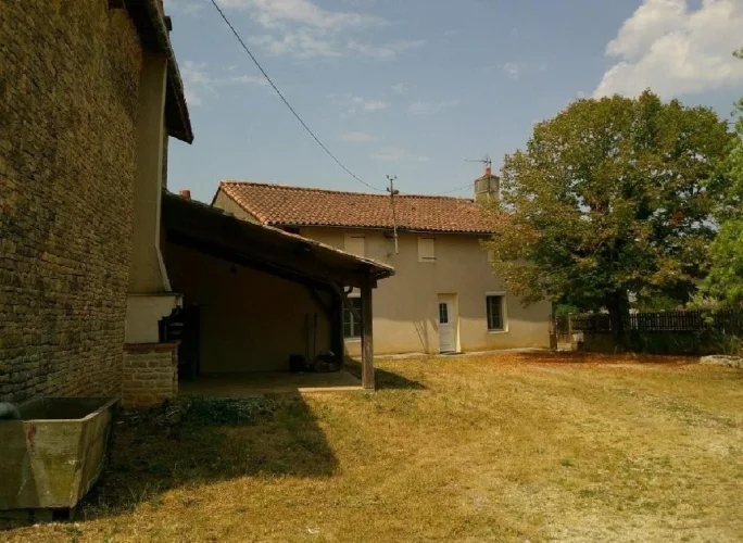 3 Bed House for Sale in Lezay photo 2