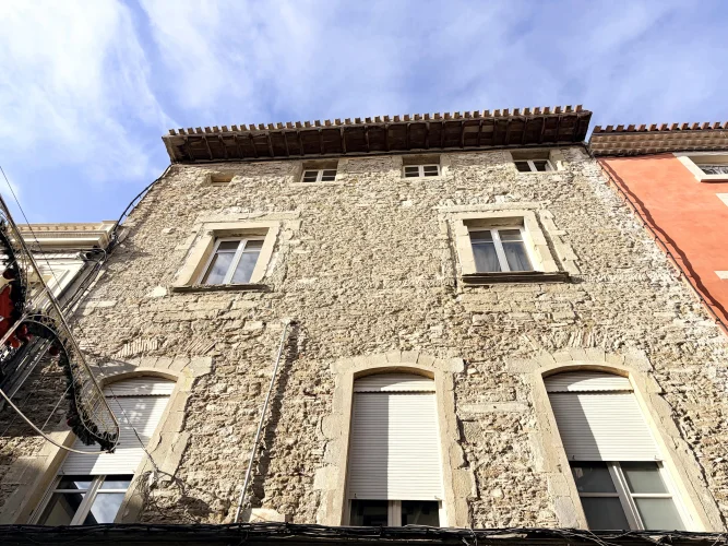 Prime Location – Quiet Top-Floor Apartment in the Historic Centre