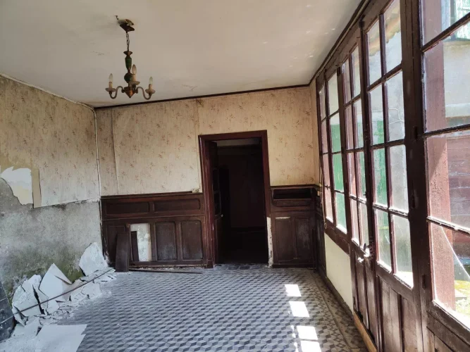 House to Renovate, with Garden, in the Town Centre of Sauveterre De Béarn photo 5