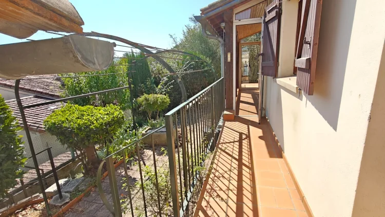 Limoux - House with Garage, 109m² of Living Space photo 3