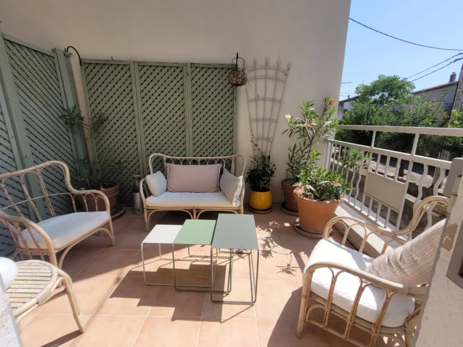 A Charming Sunny Village House with a Garage, Terraces and a Balcony. photo 3