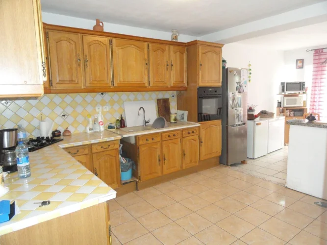 2007 Villa with 117.26 m² Living Area, with Veranda, Living-Dining Room with Fireplace and Reversible Air Conditioning, … photo 5
