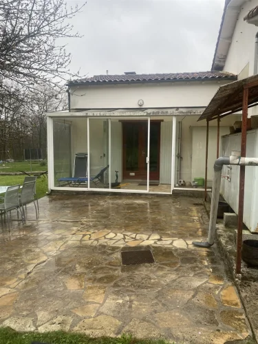 Detached House photo 2