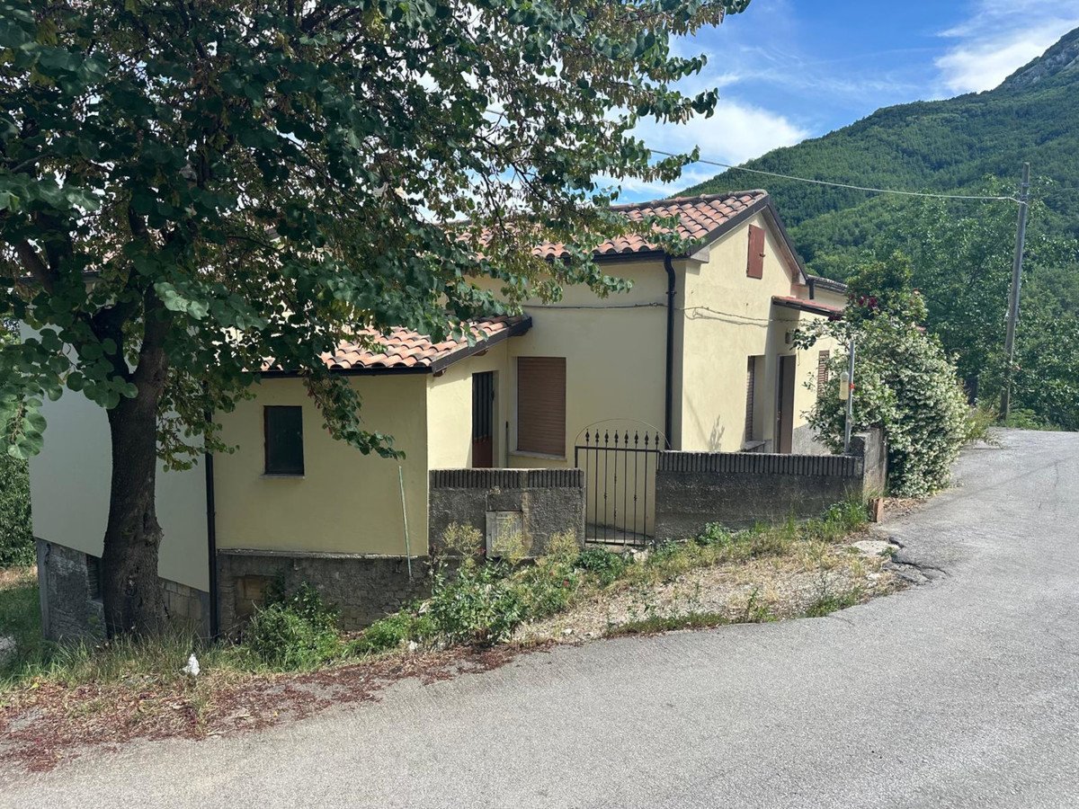 Property in Villa Celiera