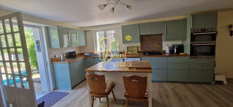 Pavilion of 174 m², 4/5 Bedrooms, 63 m² Garage and Park photo 3