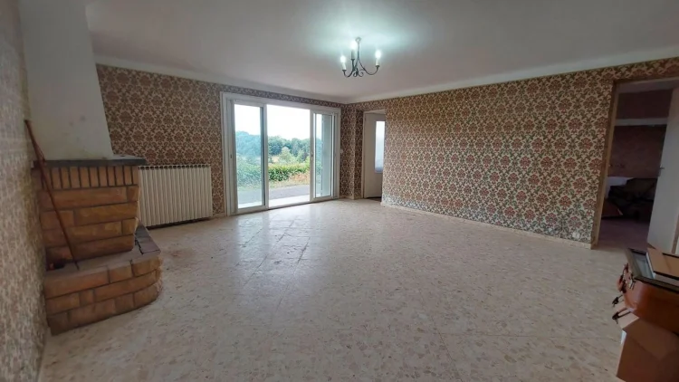 Old Farmhouse Awaiting Revival, with Outbuildings on 3.800 m² of photo 5