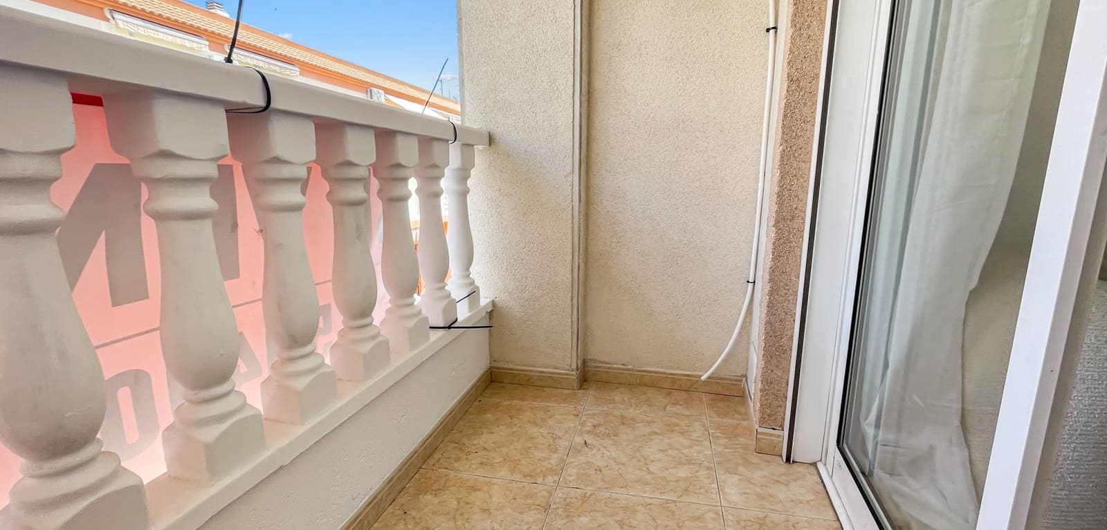 Apartment for sale in Playa de los Locos, Torrevieja, Alicante photo 4