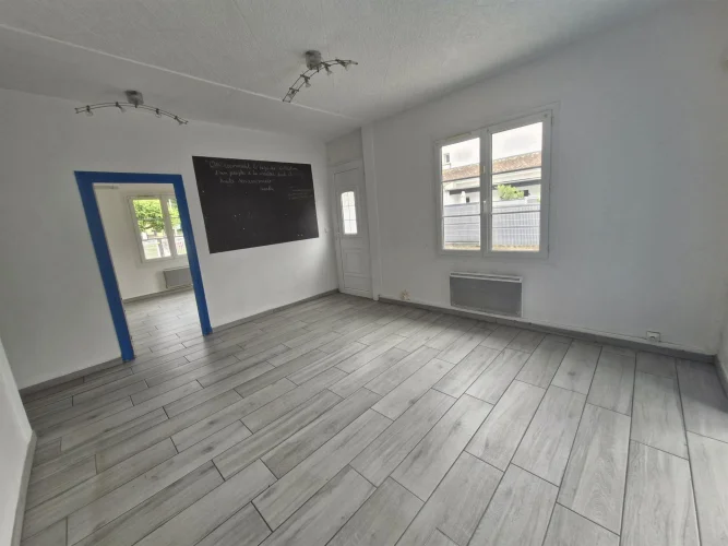 House 80 m² on a 427 m² Plot in 17132 Meschers-Sur-Gironde photo 5